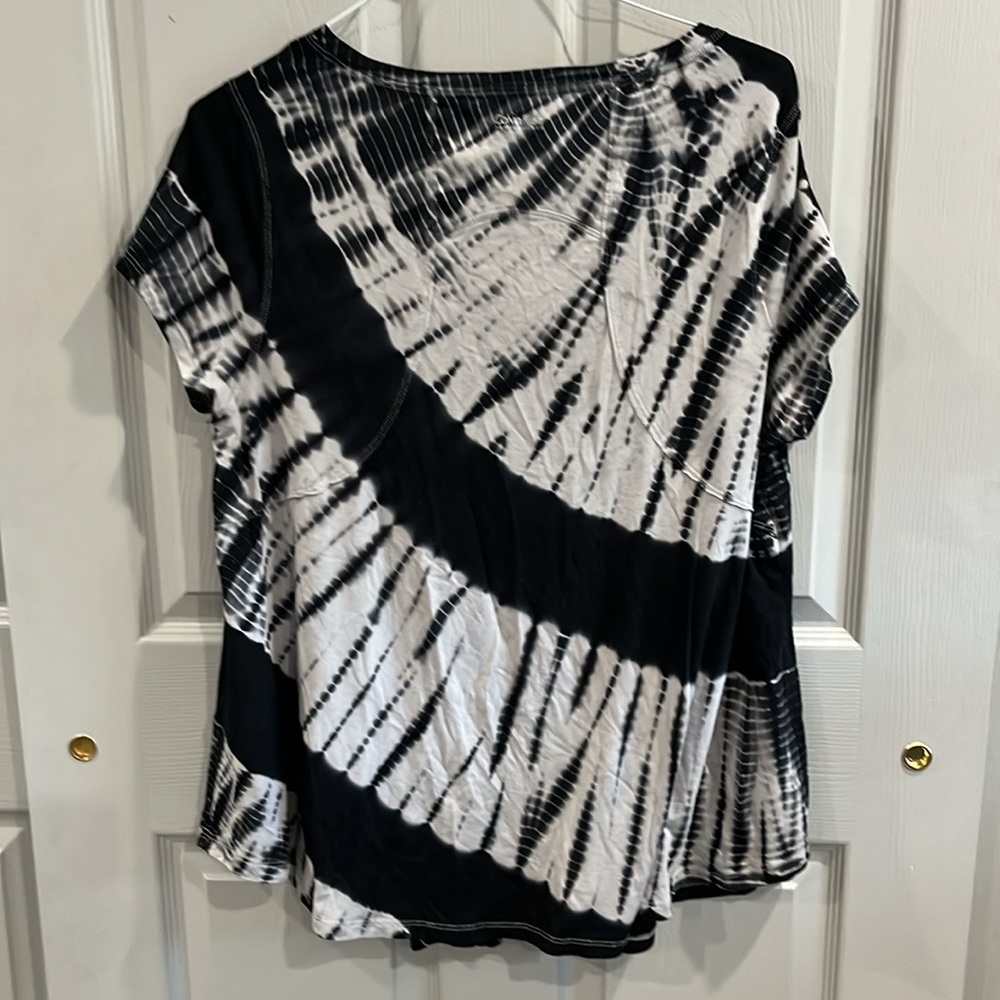 Calvin Klein Performance Tunic - Picture 7 of 8